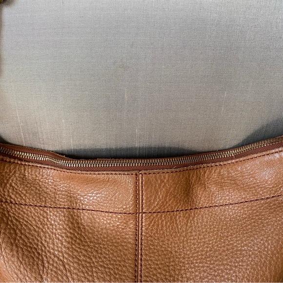 Fossil Pebble Leather Crossbody Bag - Picture 4 of 10